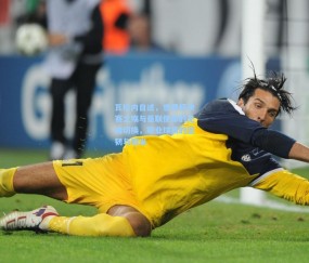 开云娱乐：瓦拉内自述，世界杯决赛之殇与曼联使命的无缝切换，职业球员的坚韧与担当